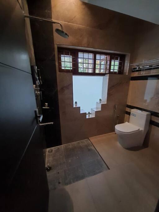Anandam Stays - Premium 3Bhk Plush Homestay, Vaikom Near Kumarakom Exterior foto