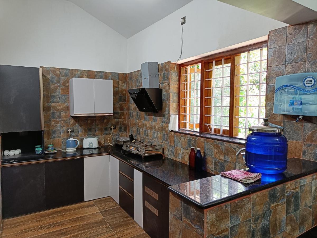 Anandam Stays - Premium 3Bhk Plush Homestay, Vaikom Near Kumarakom Exterior foto