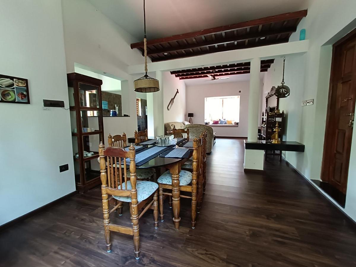Anandam Stays - Premium 3Bhk Plush Homestay, Vaikom Near Kumarakom Exterior foto